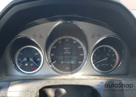 2009 Mercedes-Benz C 300 Sport z USA, uszkodzony, nr VIN WDDGF54X79R044321